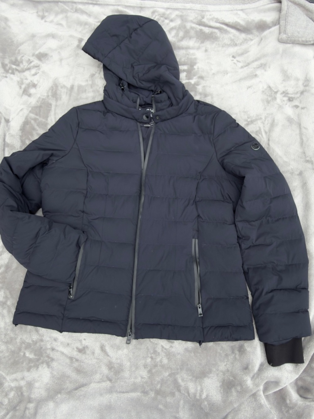 MICHAEL Michael Kors Women's Hooded Pakable Puffer Jacket